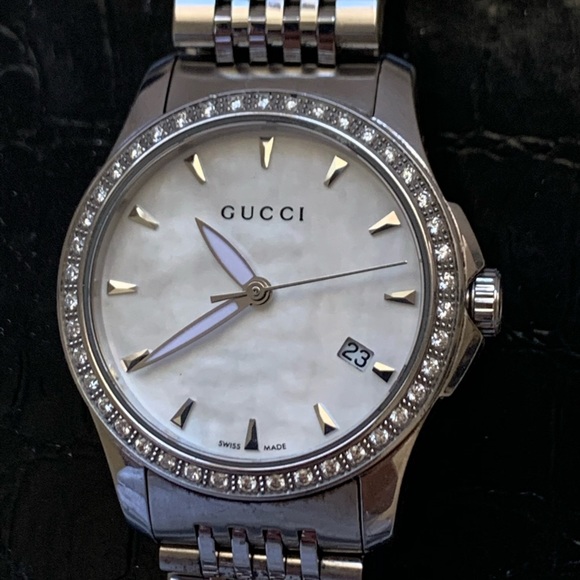 Gucci timeless watch with 42 diamonds all around! - Picture 2 of 5